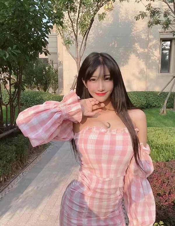 芝加哥外围女大学生