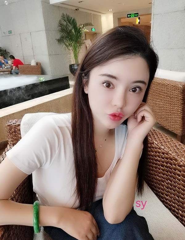 温哥华预约高端模特